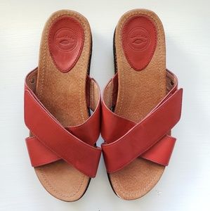Nurture sz 8 Red Sandals